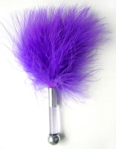 Щекоталка с перьями фиолетовая 17см